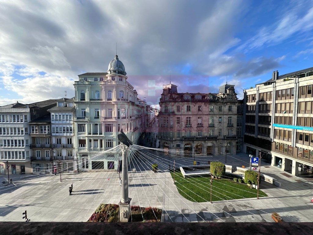 Vista exterior de Pis en venda en Lugo Capital