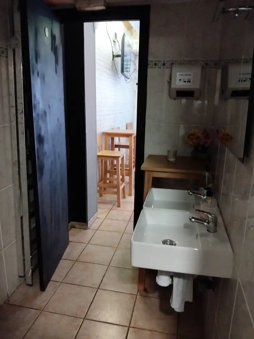 Local comercial en venda a Carrer de Carreras i Candi, imagen 4