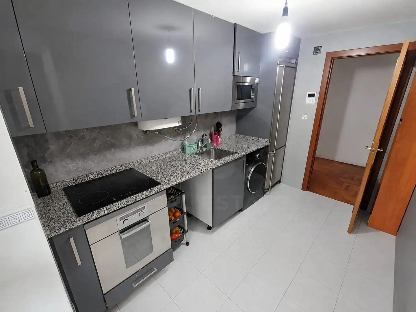 Cuina de Pis en venda en León Capital  amb Calefacció i Terrassa