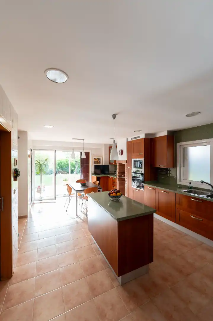 Cocina de Casa o chalet en venta en Lleida con Aire acondicionado, Calefacción y Jardín privado