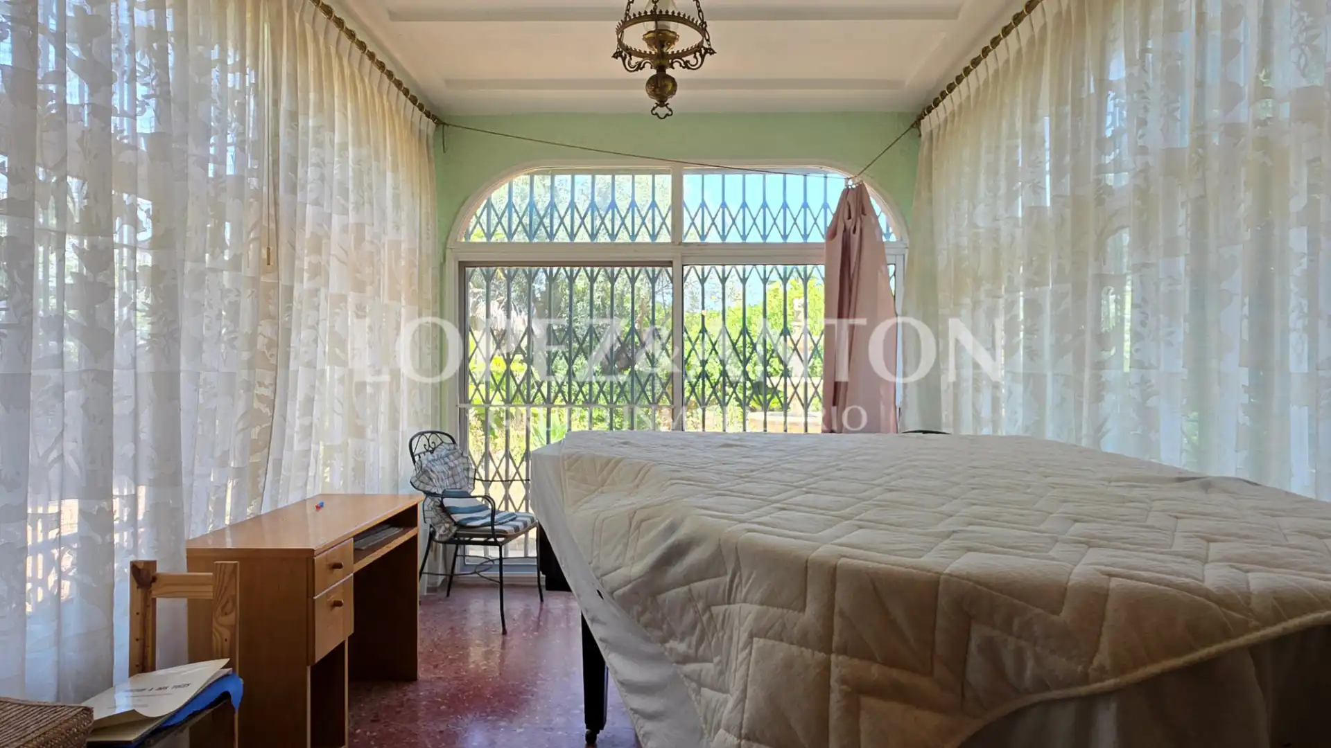 Habitación de Casa o chalet en venta en San Antonio de Benagéber con Aire acondicionado, Calefacción y Jardín privado
