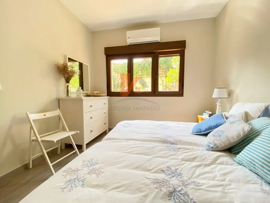 Dormitori de Casa o xalet en venda en Porto do Son amb Aire condicionat, Terrassa i Rentadora