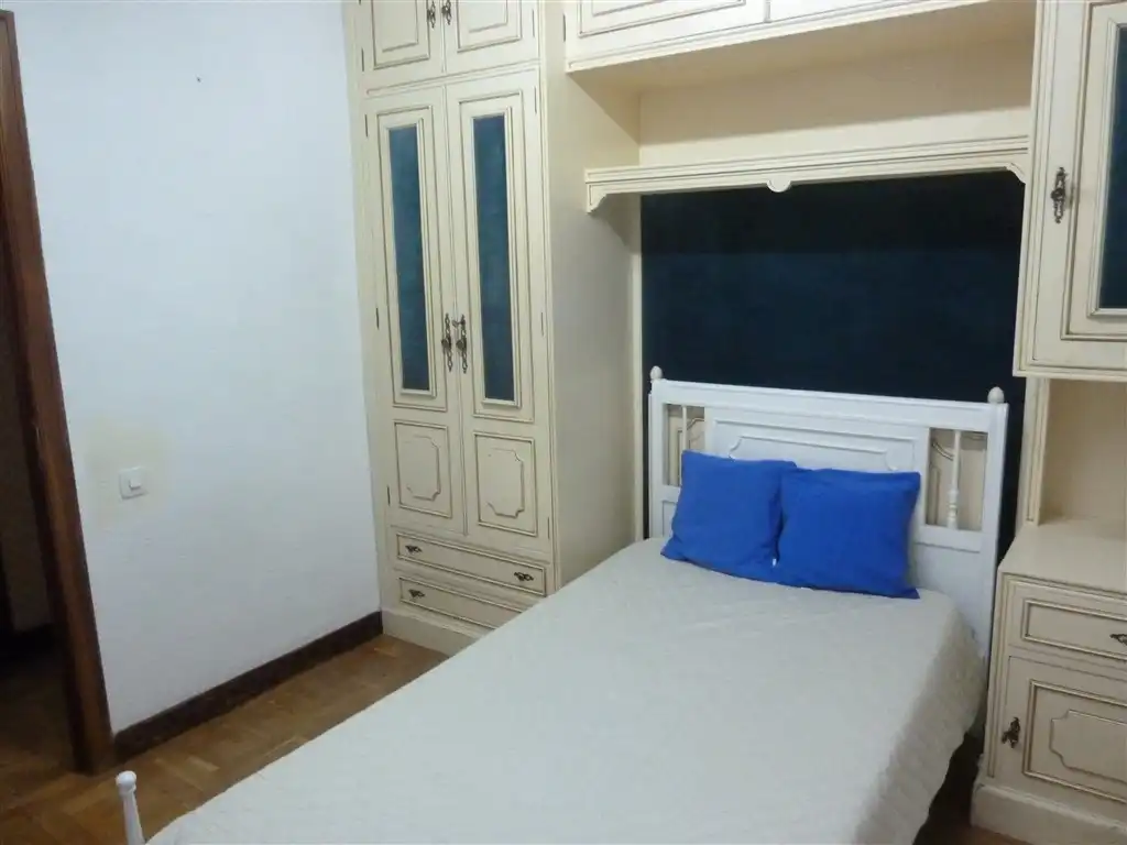 Dormitori de Pis en venda en  Pamplona / Iruña amb Calefacció, Parquet i Terrassa