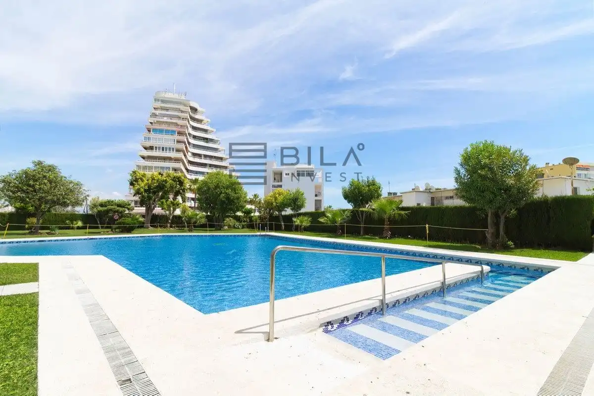 Flat with pool for sale in Terramar Alto