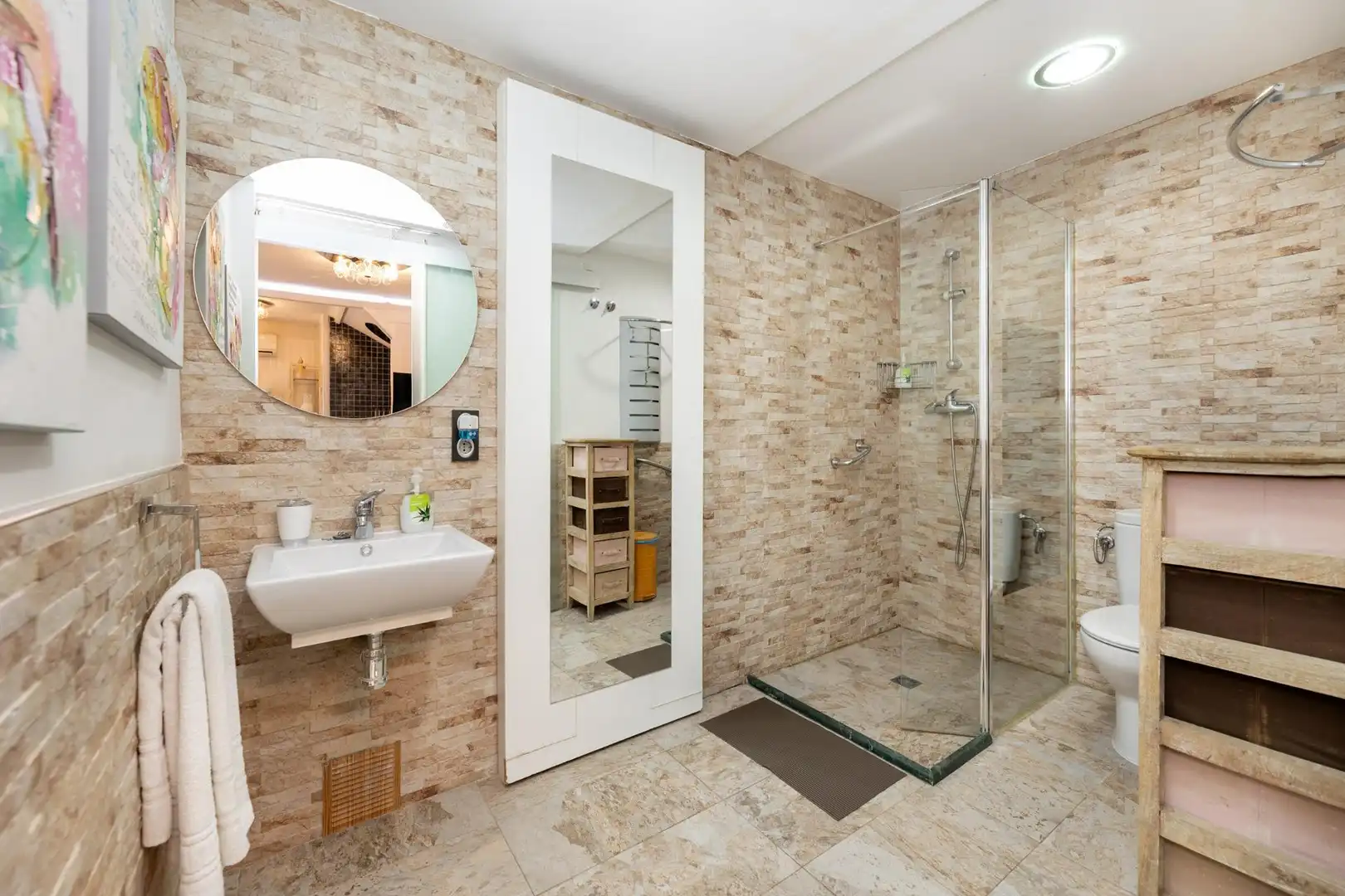 Baño de Casa o chalet en venta en Granada con Aire acondicionado, Calefacción y Jardín privado
