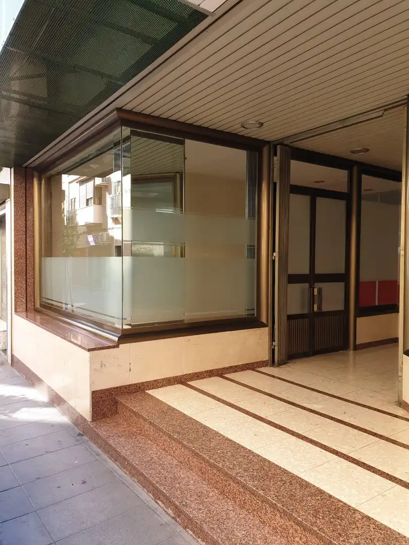 Local comercial de lloguer a Valdepeñas
