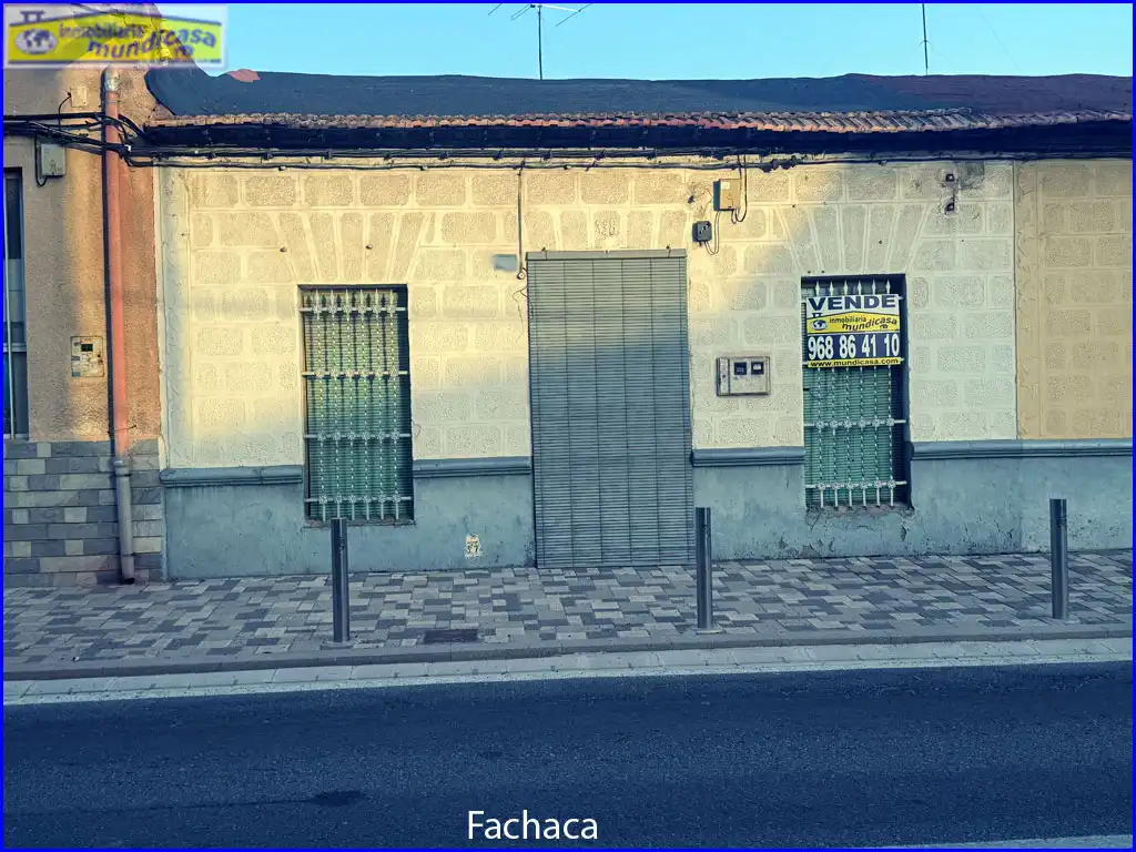 Vista exterior de Casa adosada en venda en Albatera amb Terrassa i Traster