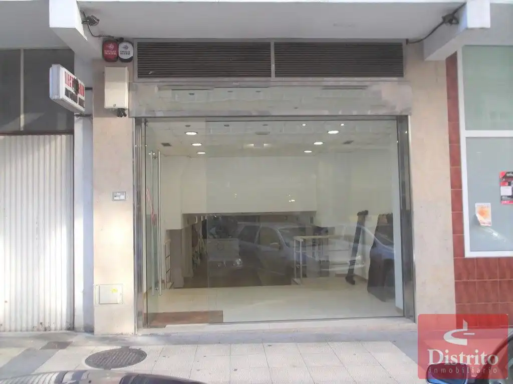 Locale commerciale in vendita a Torrelavega - calle félix apellaniz, imagen 2
