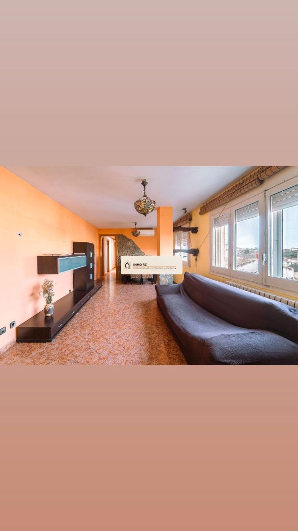 Living room of Flat for sale in Móra d'Ebre  with Air Conditioner, Heating and Terrace