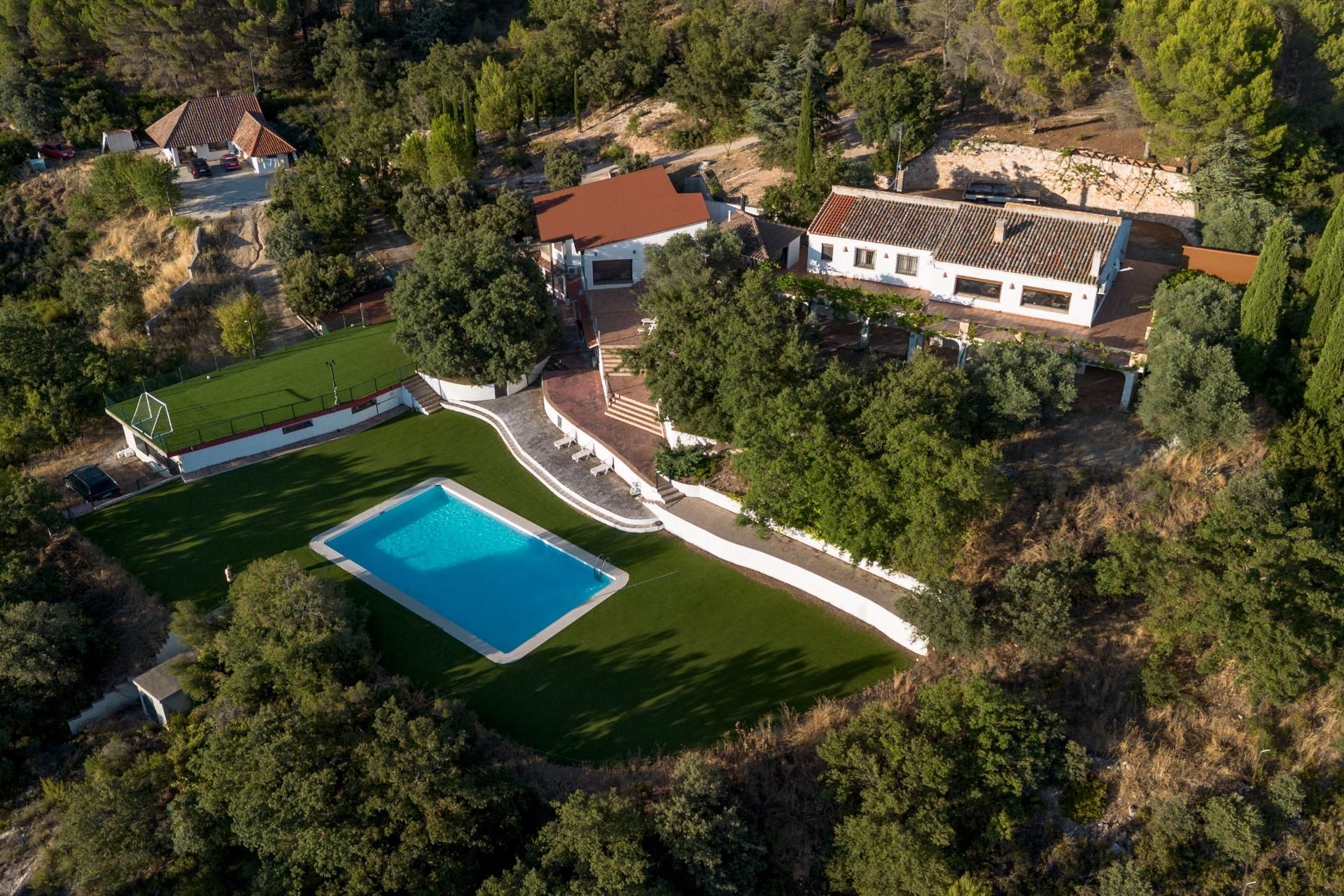 Vista exterior de Casa o chalet en venta en Perales de Tajuña con Aire acondicionado, Calefacción y Jardín privado