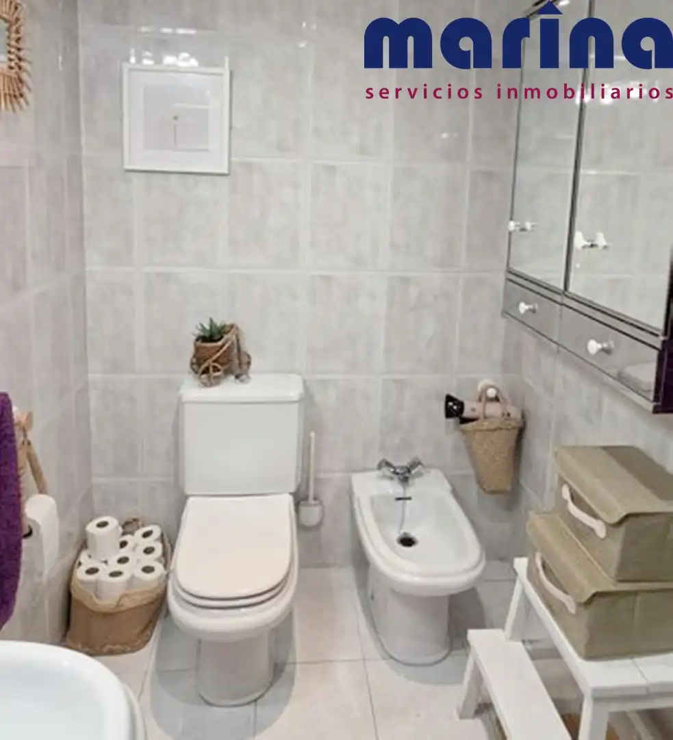 Bathroom of Flat for sale in  Pamplona / Iruña  with Heating, Parquet flooring and Storage room