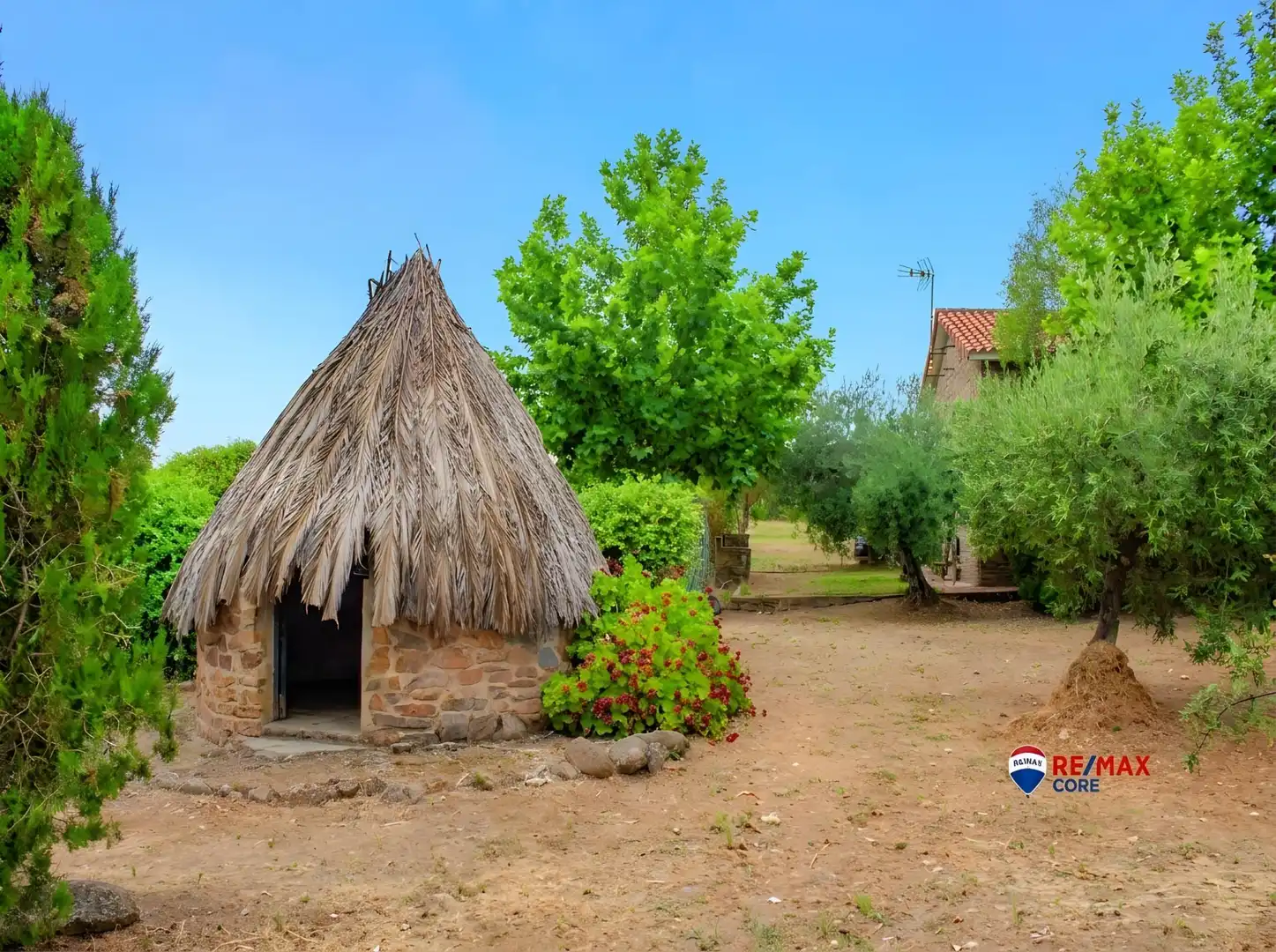 Vista exterior de Casa o xalet en venda en Puebla de Obando amb Aire condicionat, Calefacció i Jardí privat
