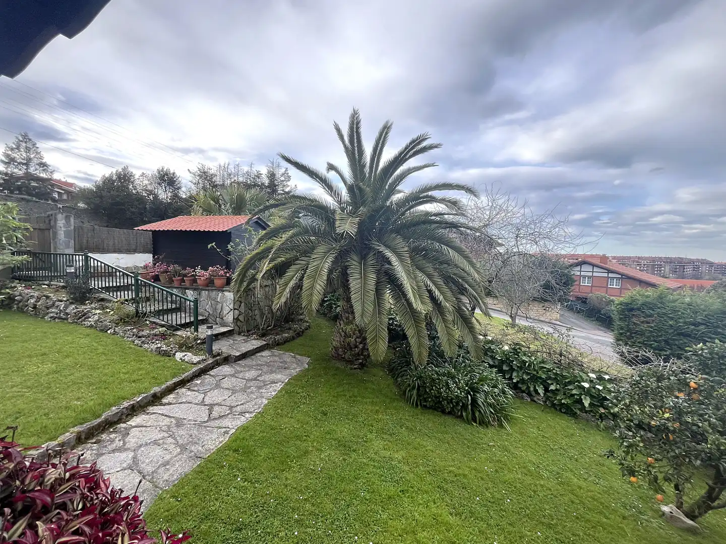 Jardí de Casa o xalet en venda en Castro-Urdiales amb Calefacció, Jardí privat i Terrassa