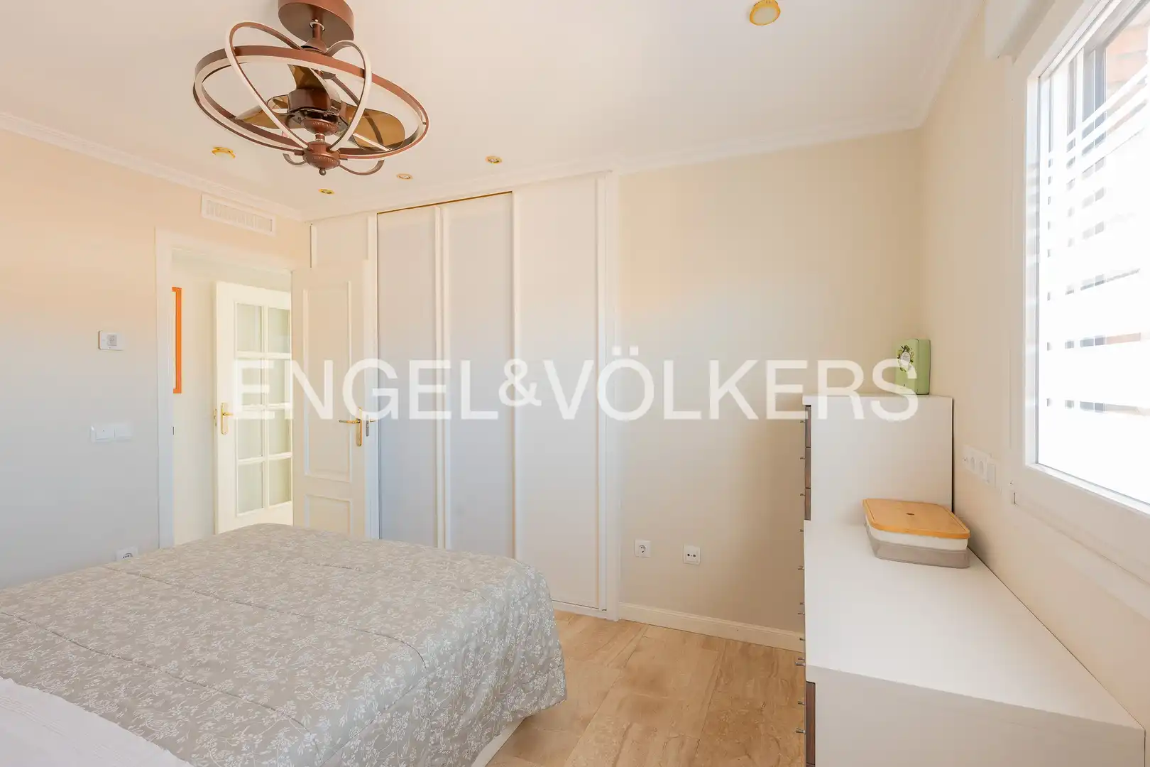 Habitación de Ático en venta en Madrid con Aire acondicionado, Calefacción y Jardín privado