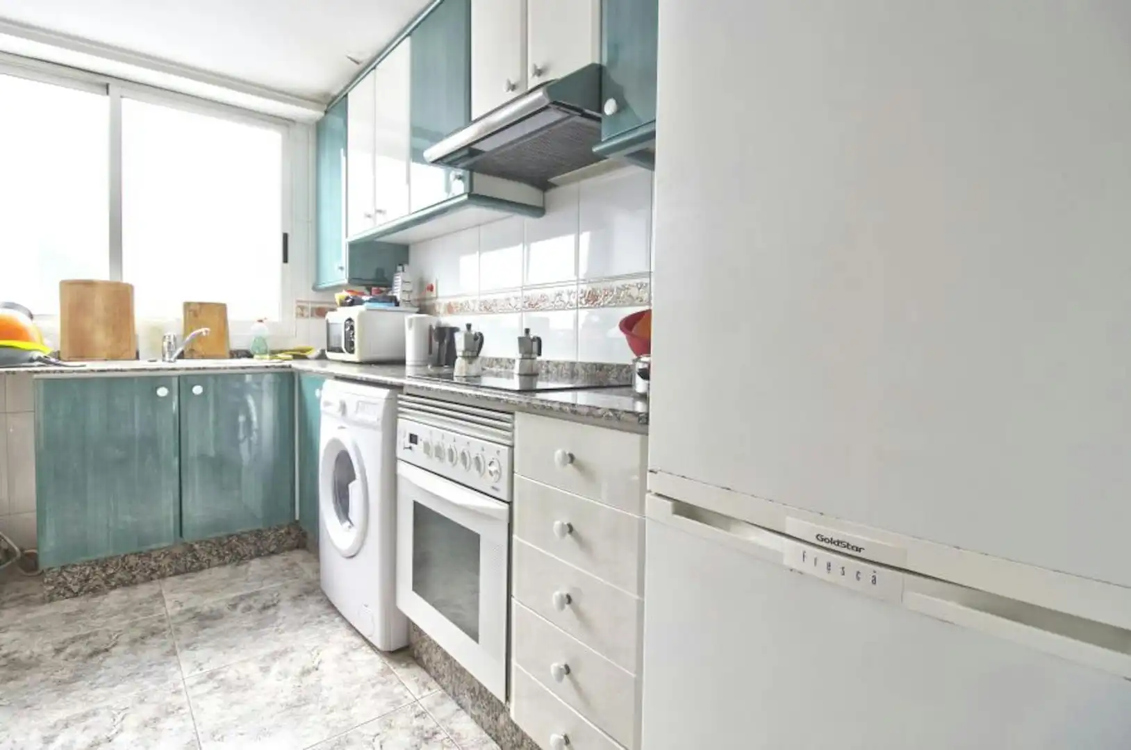 Cocina de Piso para compartir en Valencia con Aire acondicionado, Calefacción y Lavadora