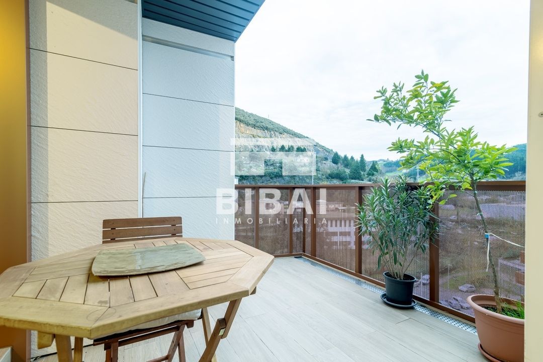 Terrace of Flat for sale in Arrasate / Mondragón  with Heating, Terrace and Storage room