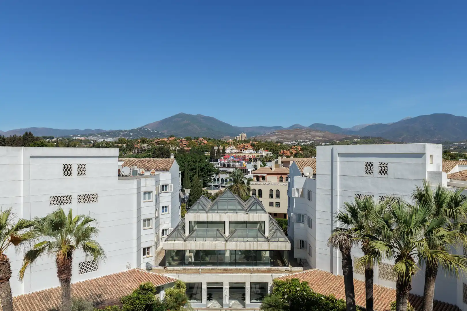 Außenansicht von Wohnungen zur Miete in Marbella mit Klimaanlage, Heizung und Terrasse