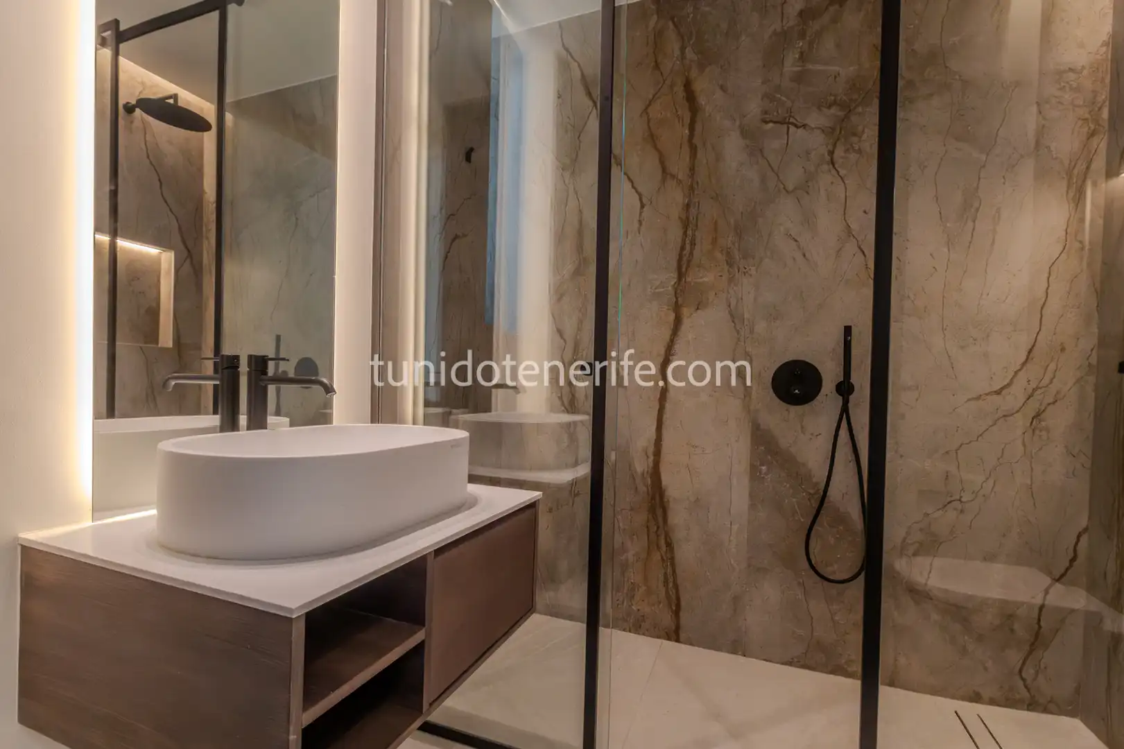 Casa amb terrassa en venda a Playa de San Juan, imagen 44