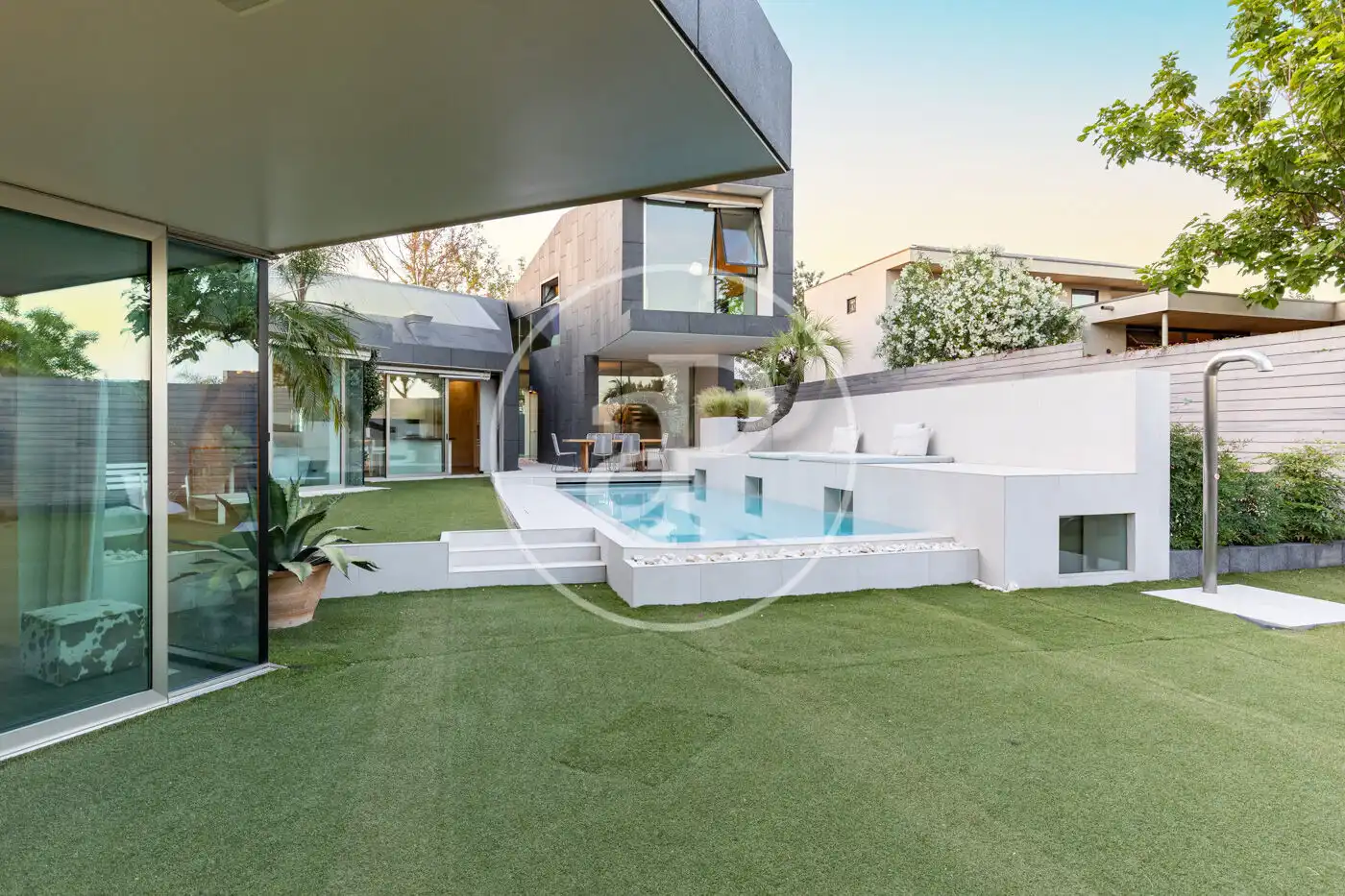 Terrassa de Casa o xalet en venda en Sant Cugat del Vallès amb Aire condicionat, Calefacció i Jardí privat