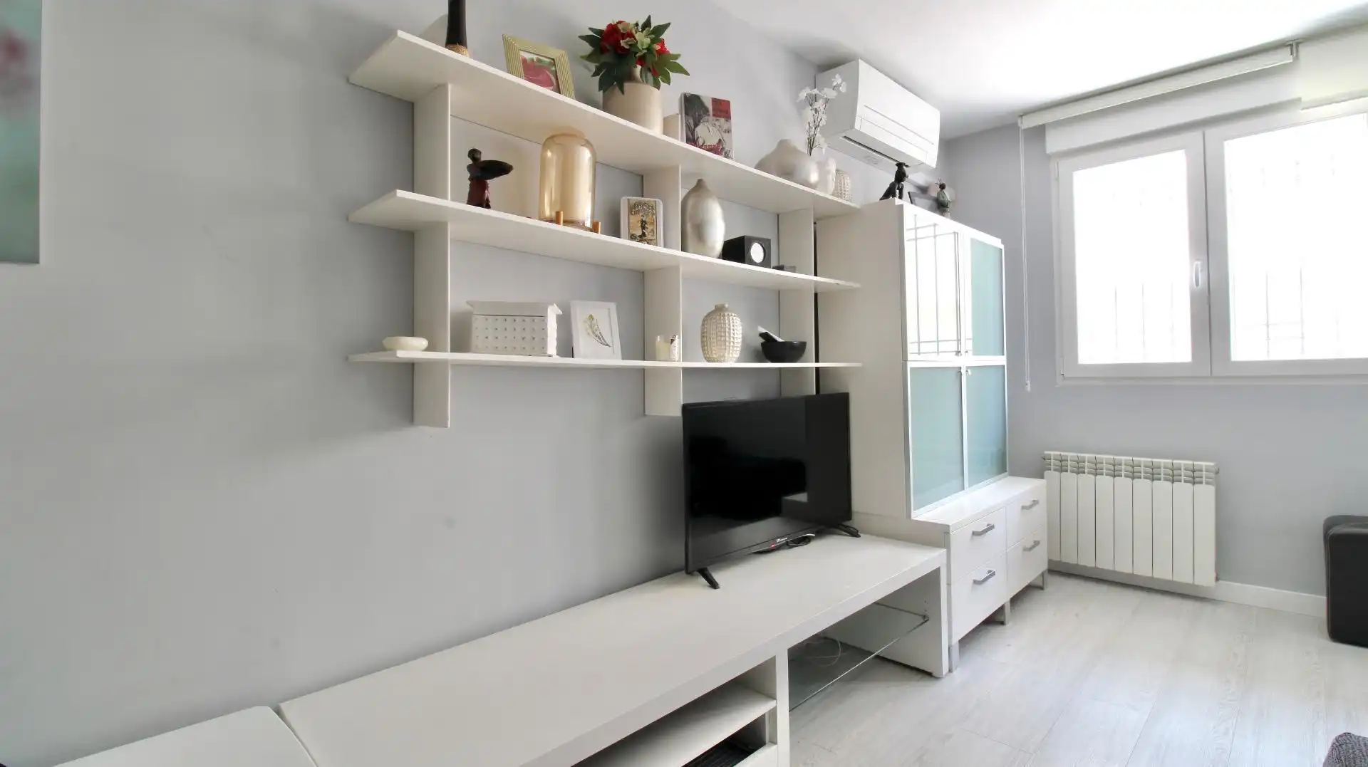 Living room of Ground floor for sale in Maracena  with Air Conditioner, Heating and Furnished