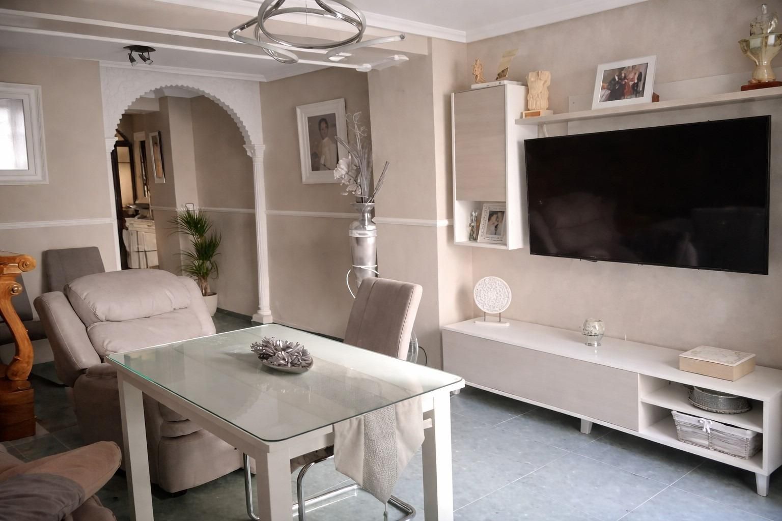 Single-family semi-detached for sale in Baena