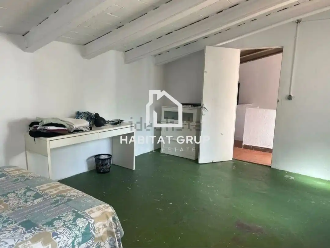 Casa adosada en venta en Girona con Calefacción, Terraza y Trastero