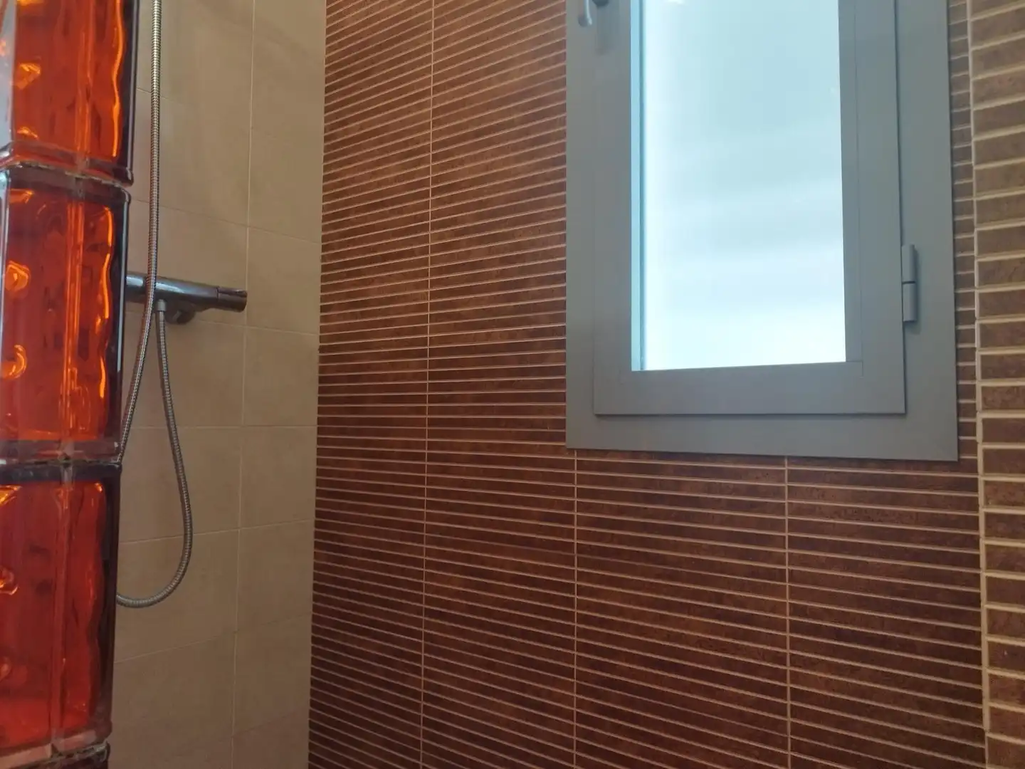 Baño de Casa o chalet de alquiler en Puerto Real con Aire acondicionado, Jardín privado y Piscina