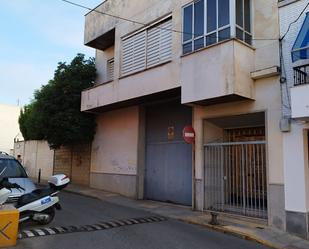 Vista exterior de Casa o xalet en venda en San Juan de Aznalfarache amb Jardí privat, Terrassa i Piscina