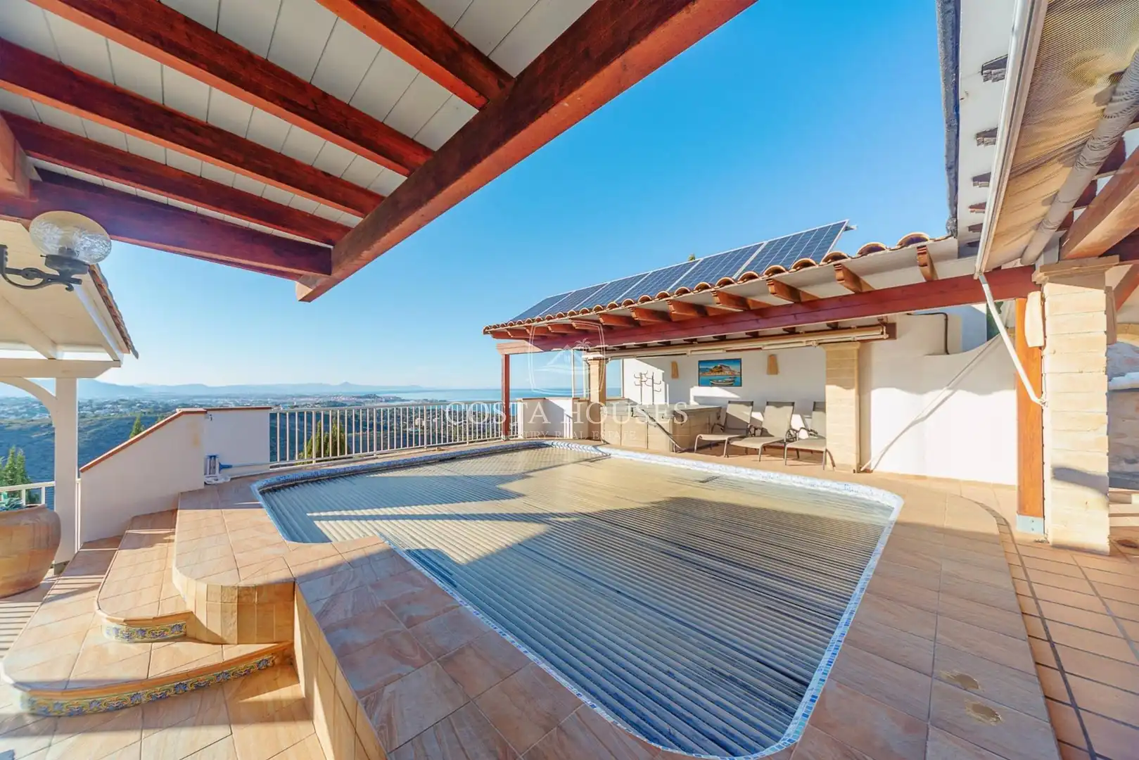 Swimming pool of Houses for sale in Dénia  with Air Conditioner, Heating and Private garden