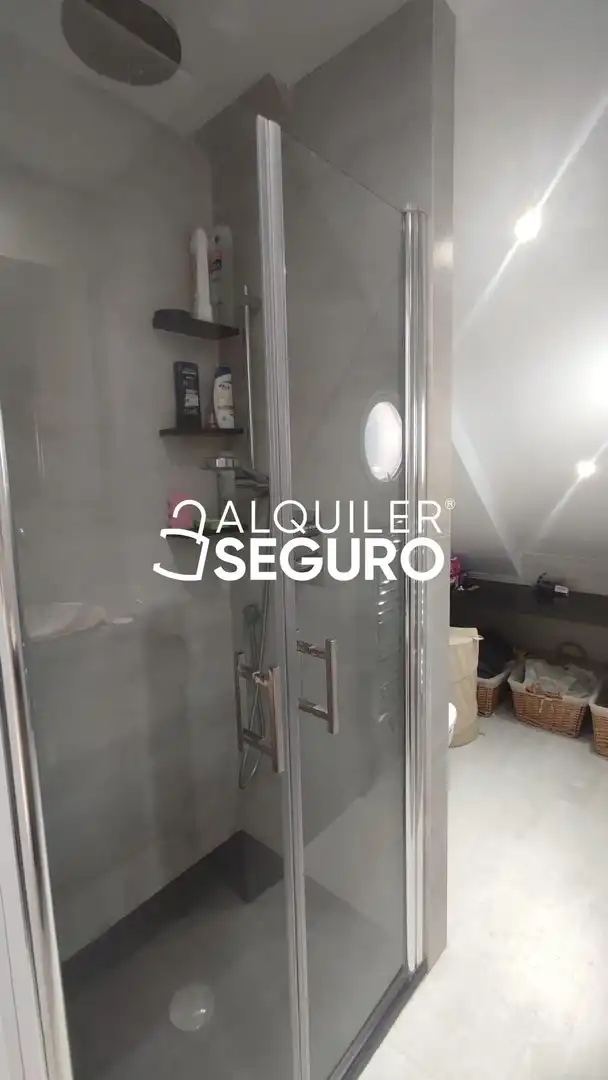 Baño de Casa o chalet de alquiler en Madrid con Aire acondicionado y Calefacción