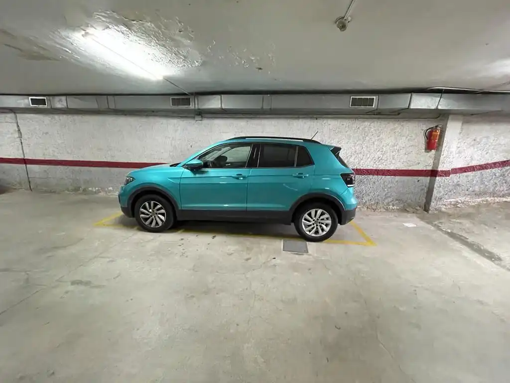 Garatge en venda a Carrer de Castellbisbal, La Teixonera