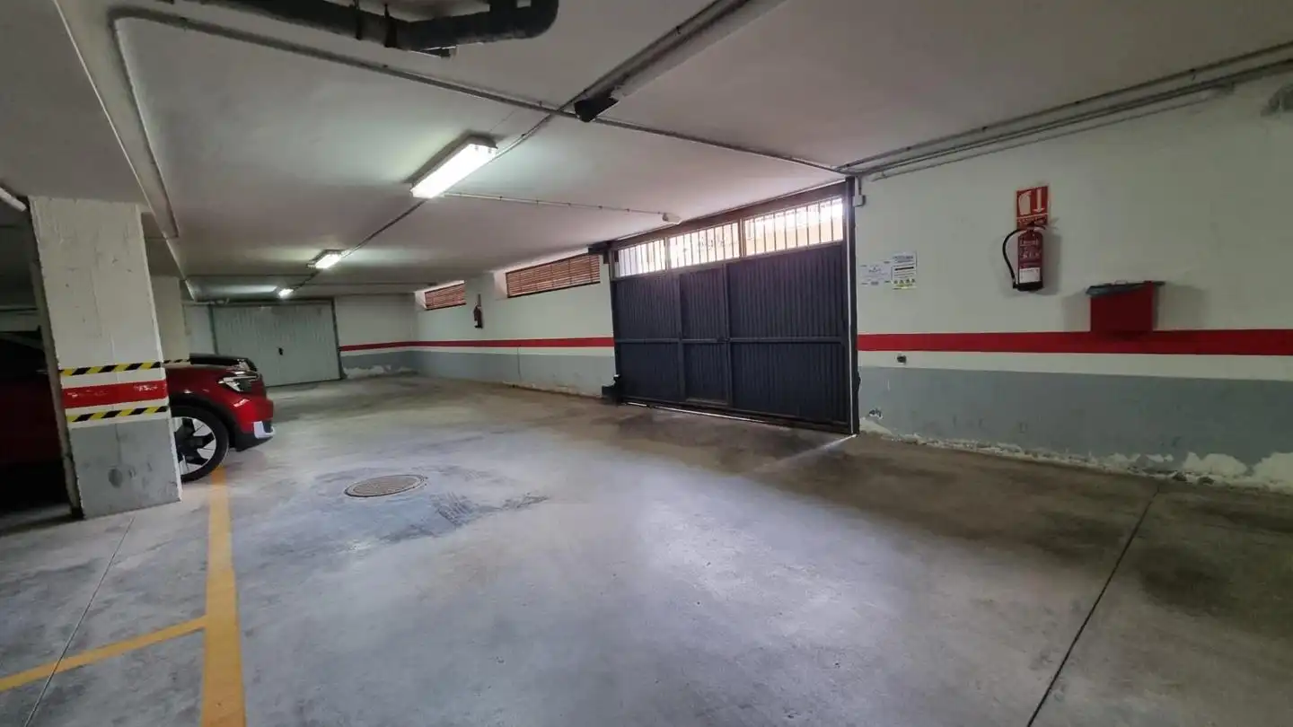 Parking of Garage for rent in Roquetas de Mar