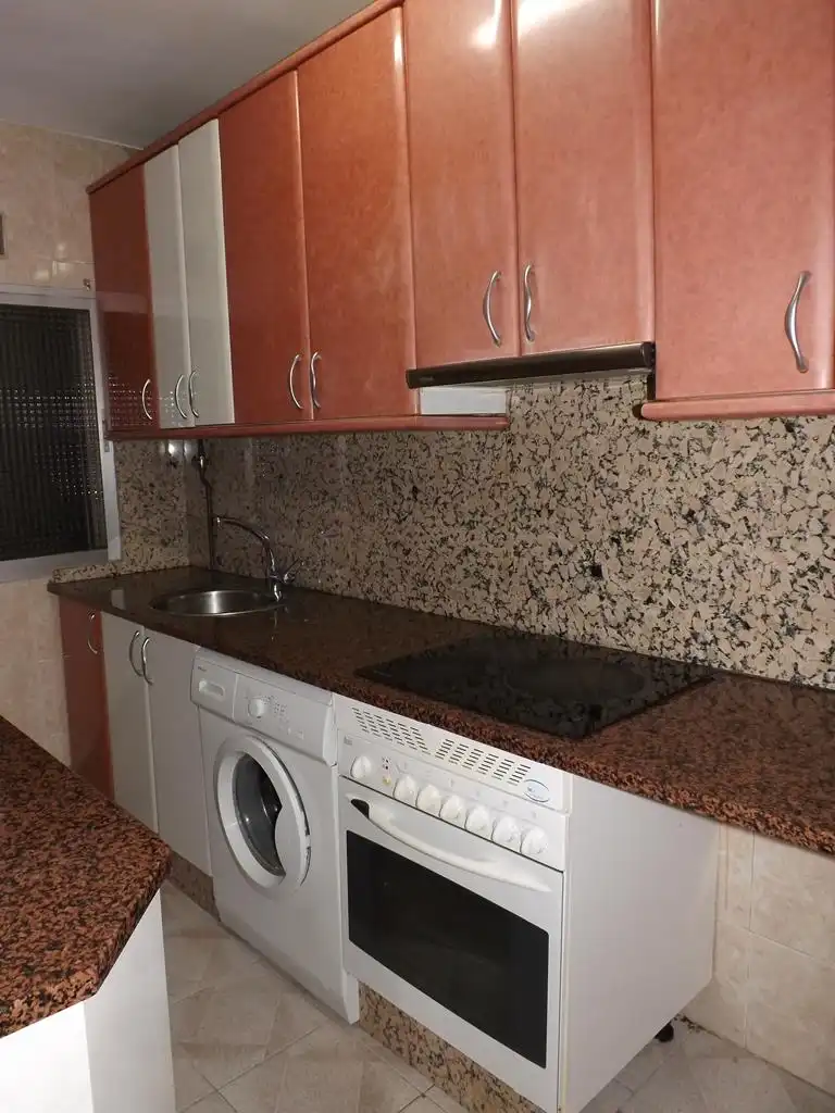Kitchen of Flat for sale in Leganés  with Oven and Washing machine