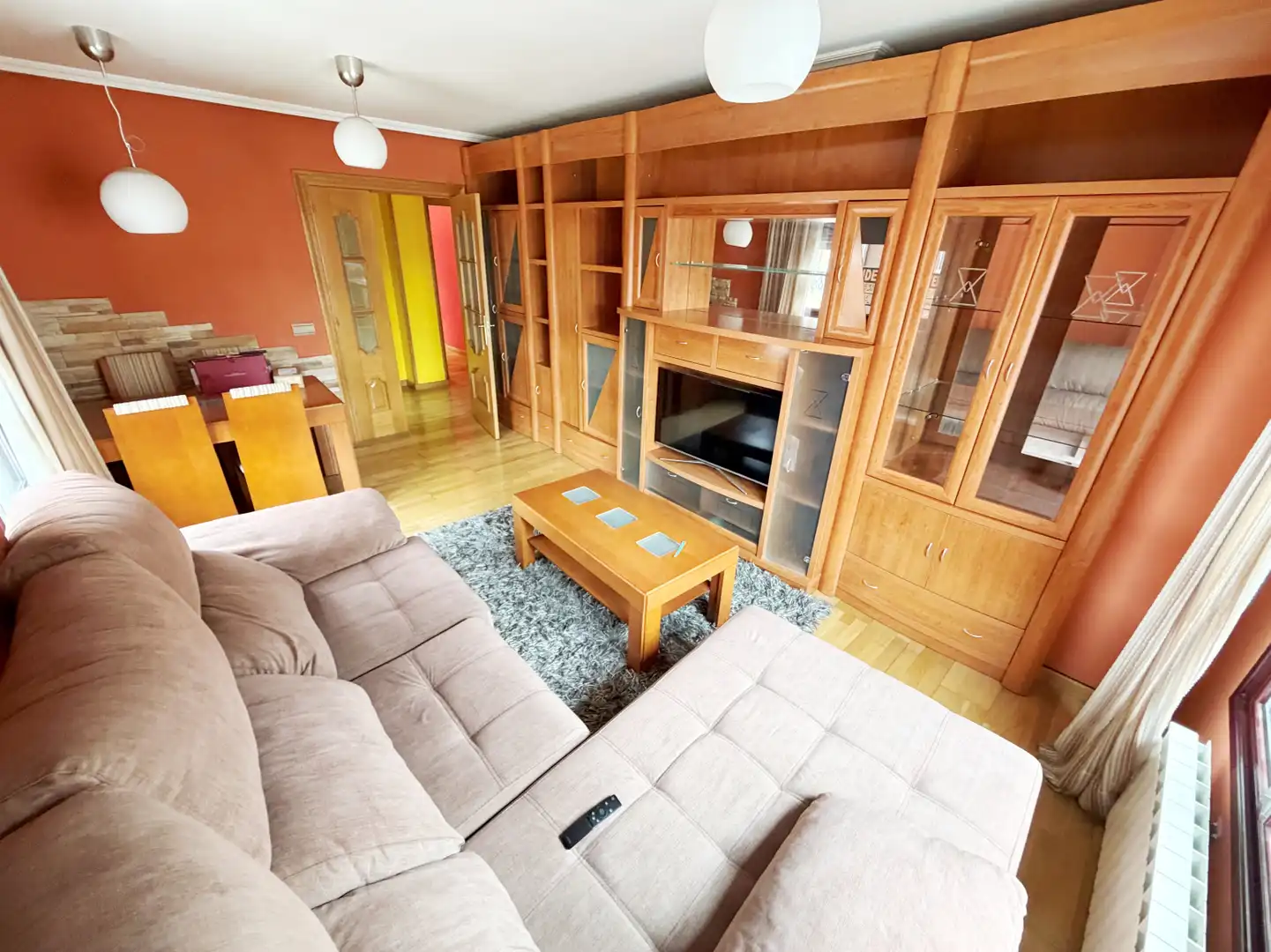 Sala d'estar de Pis en venda en Corvera de Asturias amb Calefacció i Parquet