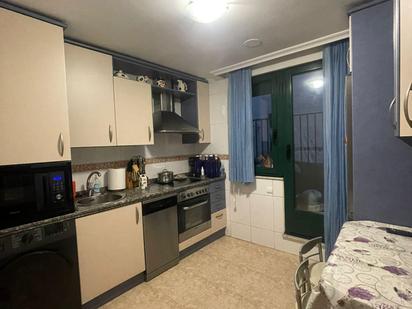 Kitchen of Flat for sale in Salamanca Capital  with Heating and Balcony