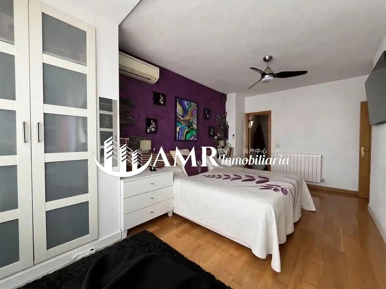 Habitación de Casa adosada en venta en Seseña con Aire acondicionado, Calefacción y Jardín privado