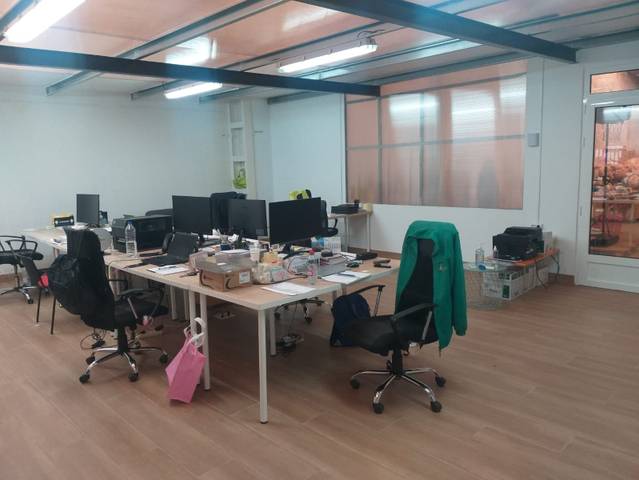 Local comercial en Alquiler en Miranda