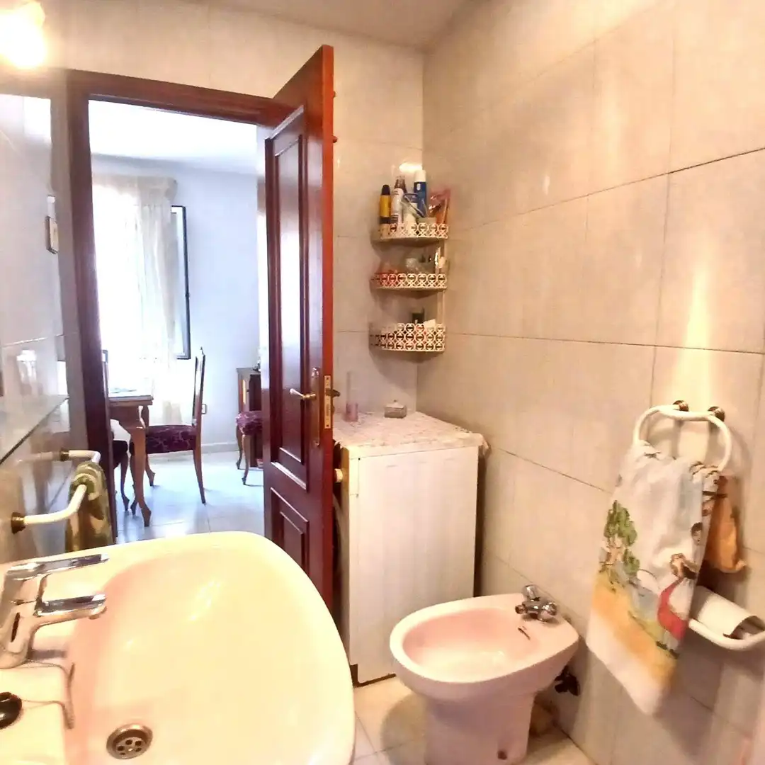 Badezimmer von Haus oder Chalet zum Verkauf in San Andrés del Rabanedo mit Abstellraum und Balkon