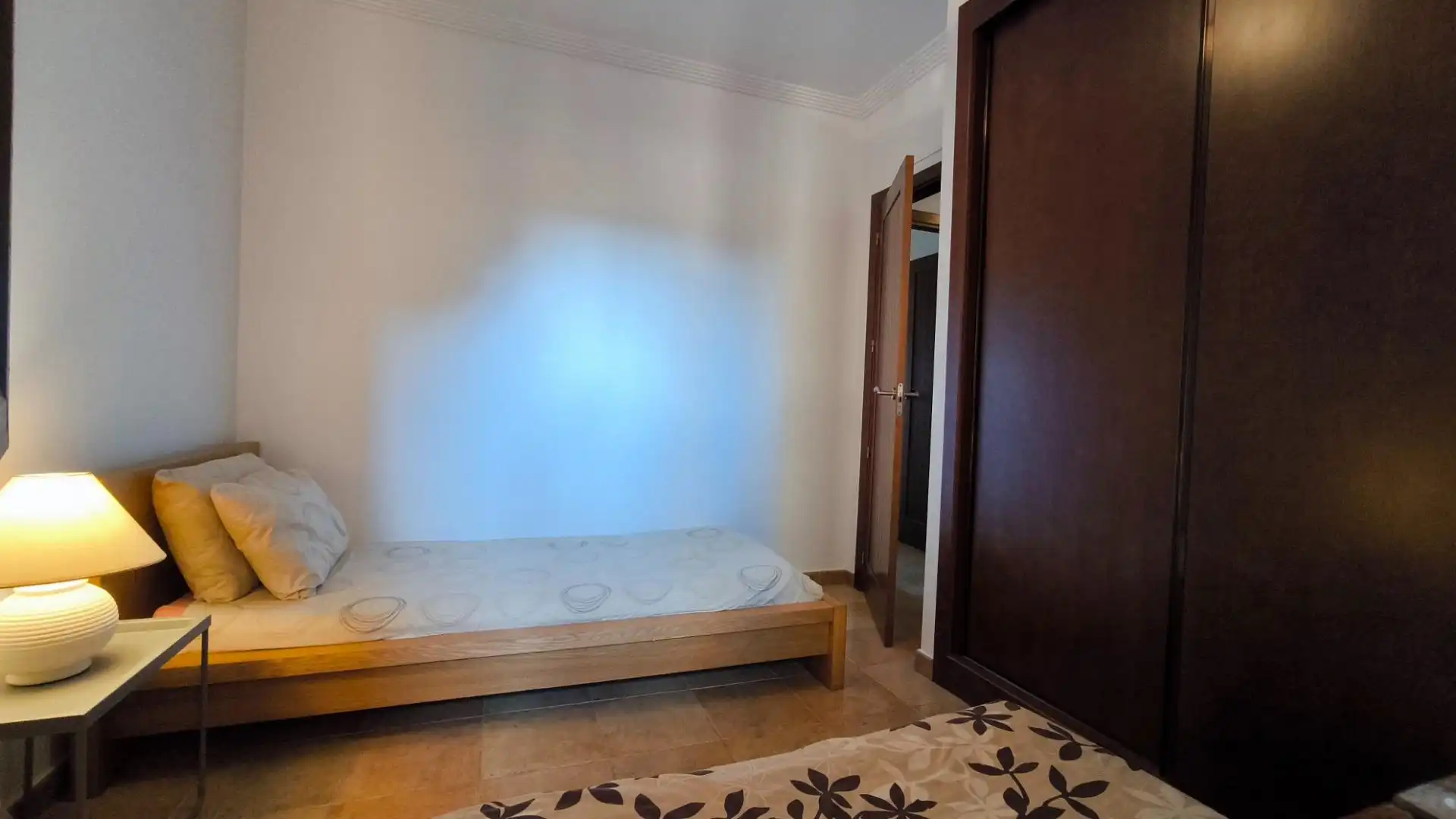 Habitación de Apartamento de alquiler en Ayamonte con Terraza, Amueblado y Piscina comunitaria
