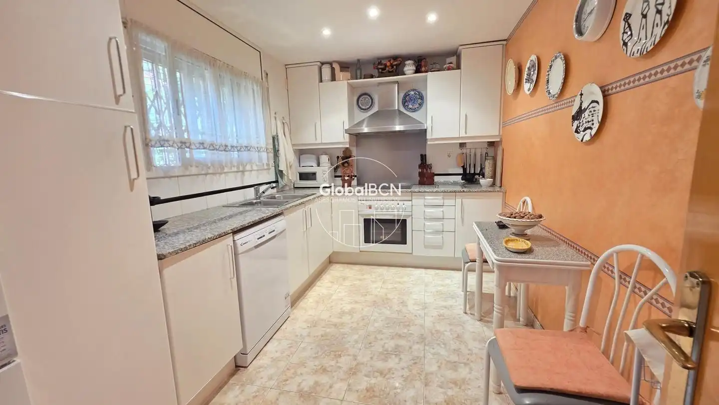 Casa a schiera con giardino in vendita a Avinguda dels Països Catalans, imagen 19