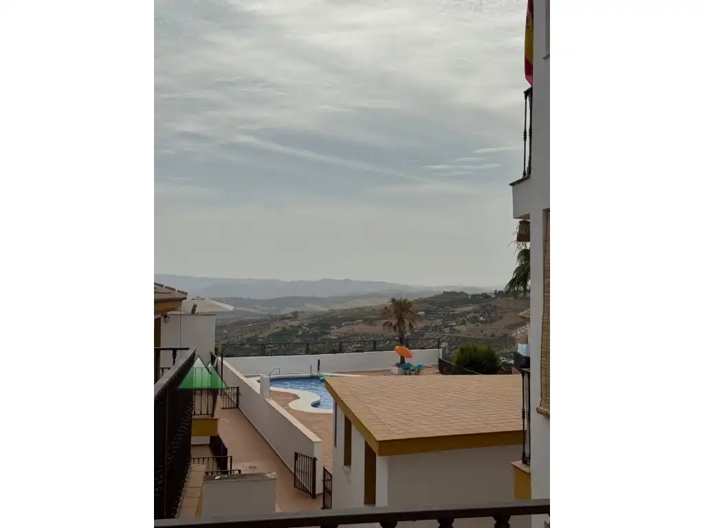 Pis amb piscina en venda a Calle Nueva