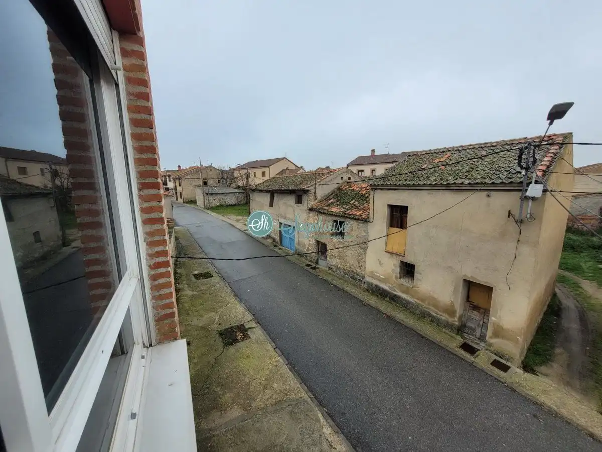 Casa o chalet en venta en Segovia con Calefacción, Terraza y Trastero