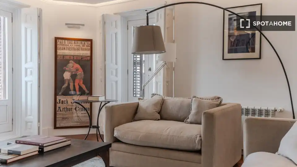 Appartement avec balcon à louer à Centro