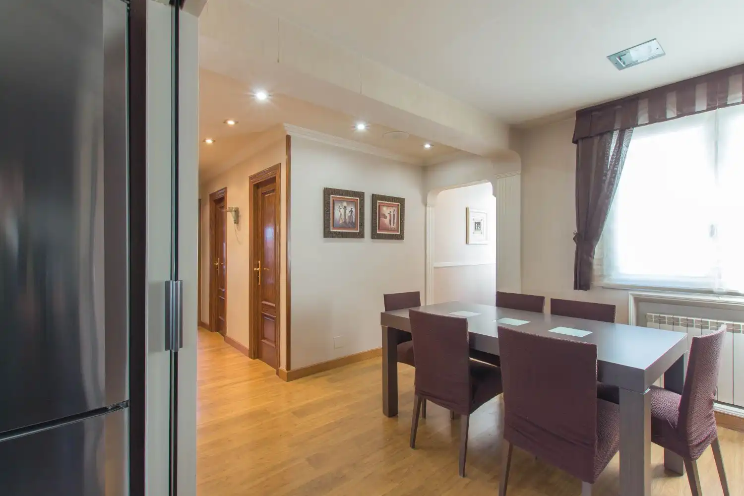 Comedor de Piso en venta en  Pamplona / Iruña con Calefacción, Trastero y Amueblado