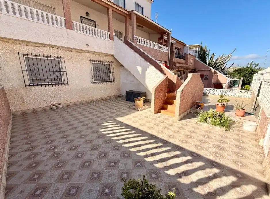Maison mitoyenne avec jardin à vendre à Zona Carrefour - Urbanizaciones, imagen 3