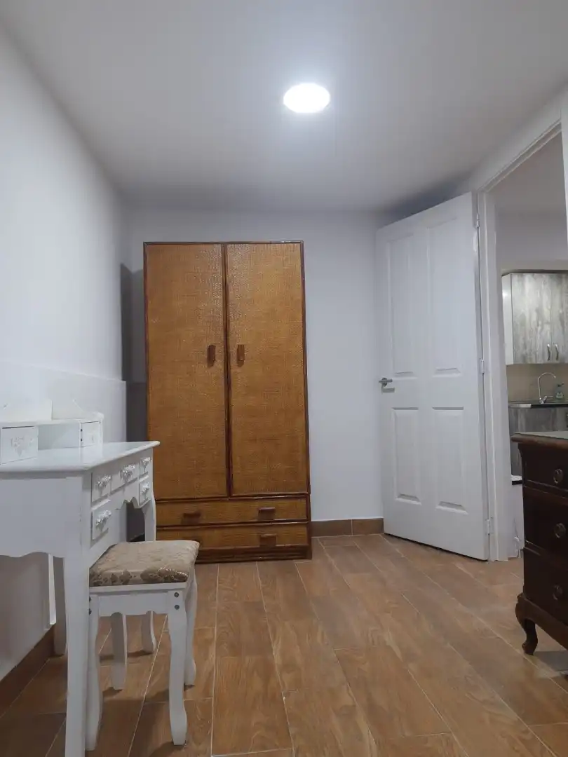 Ground floor for rent in Calle Santa Ana, Centro Ciudad