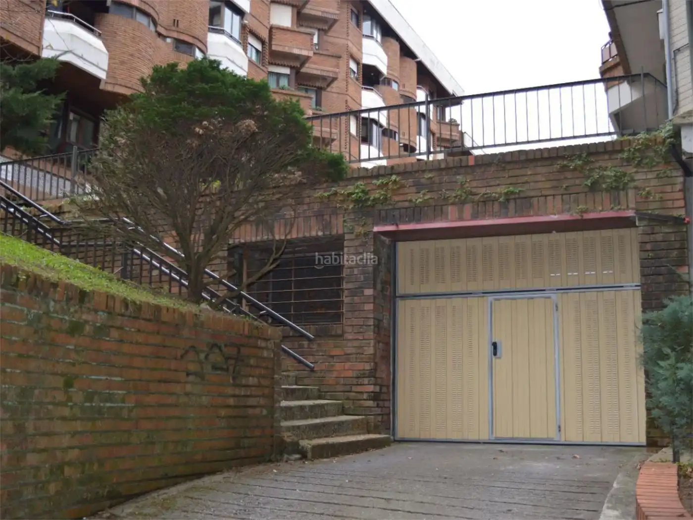 Aparcamiento en venta en Lope de Irigoyen Kalea 8