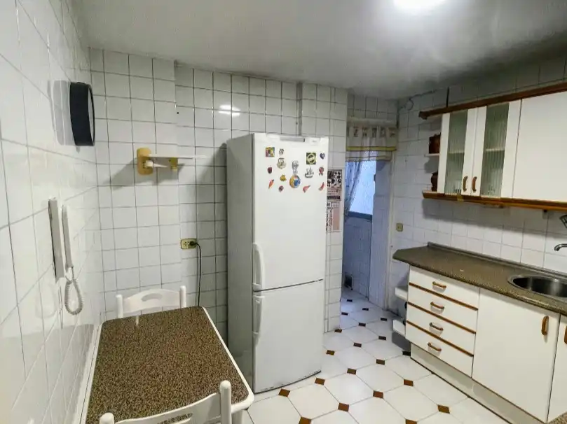 Cuina de Pis en venda en Algeciras amb Terrassa i Balcó