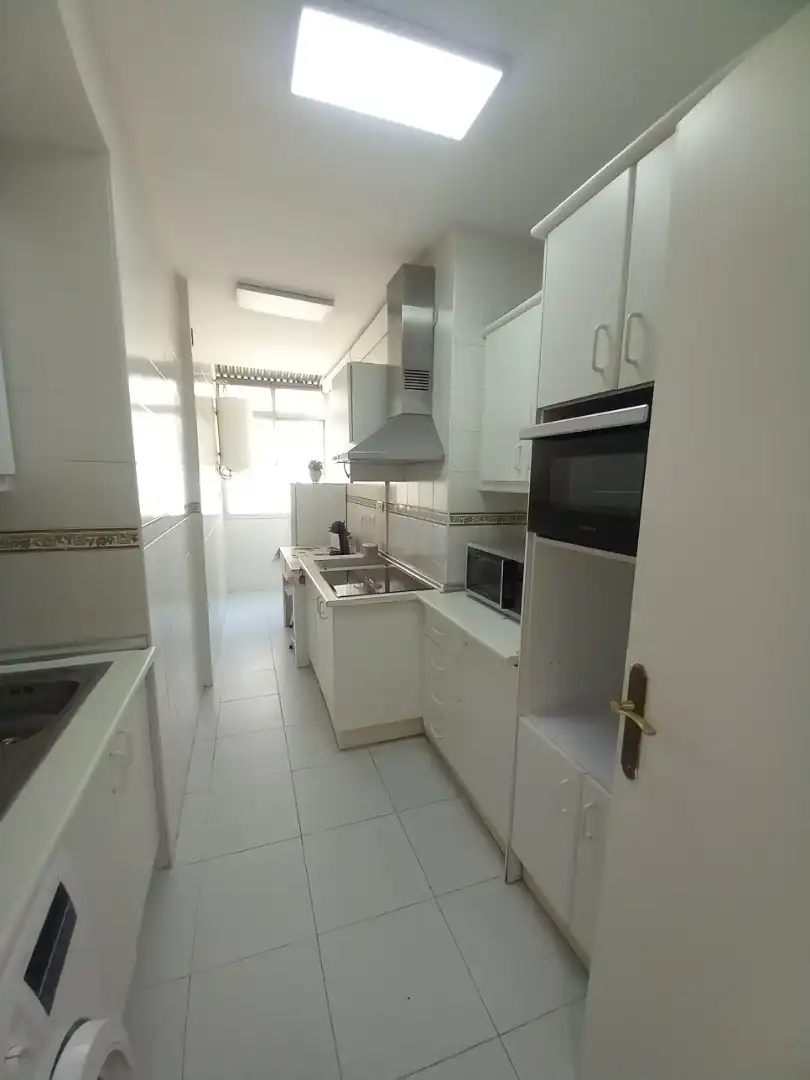Cocina de Piso de alquiler en Málaga con Aire acondicionado, Amueblado y Horno