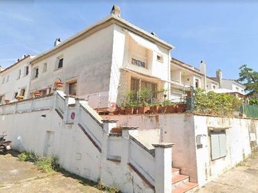 Casa bifamiliare in vendita a calle Francesc Macia